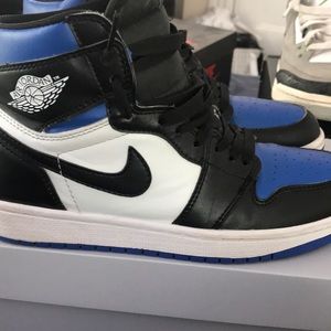 Jordan 1 royal toe